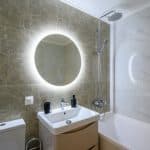 specchio da bagno con LED